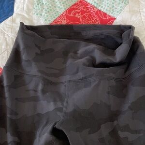 Lululemon Camo Align in size 6 
Like new worn 2 times